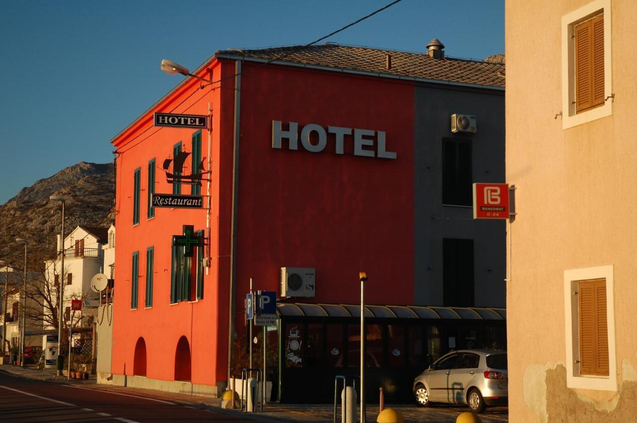 Hotel Palace Vrkljan Karlobag Exterior photo